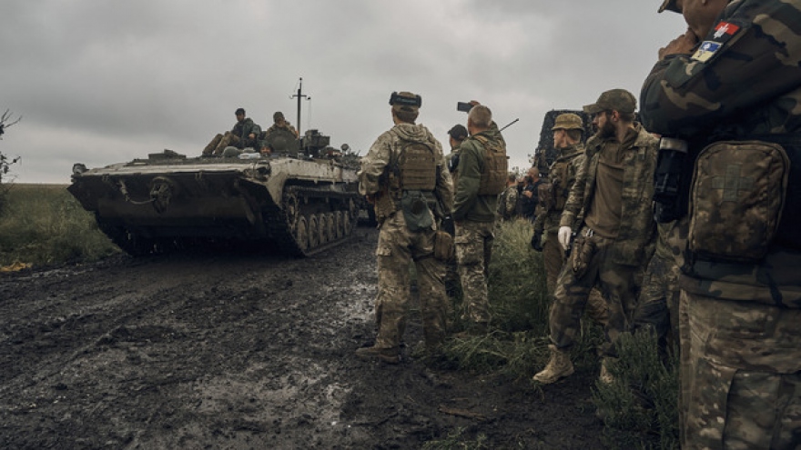Phương Tây bất ngờ trước đà tiến công chớp nhoáng của Ukraine